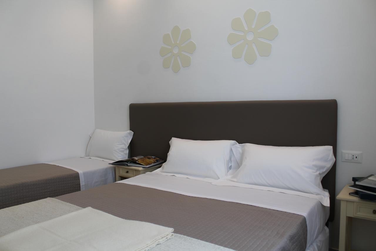 Flos Guest House Lucera Exterior photo