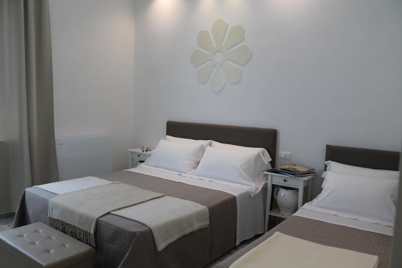 Flos Guest House Lucera Exterior photo