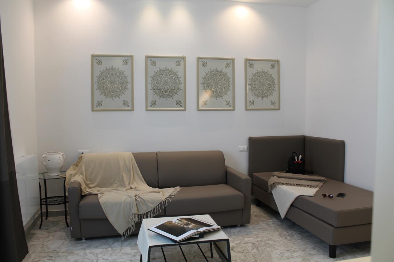 Flos Guest House Lucera Exterior photo