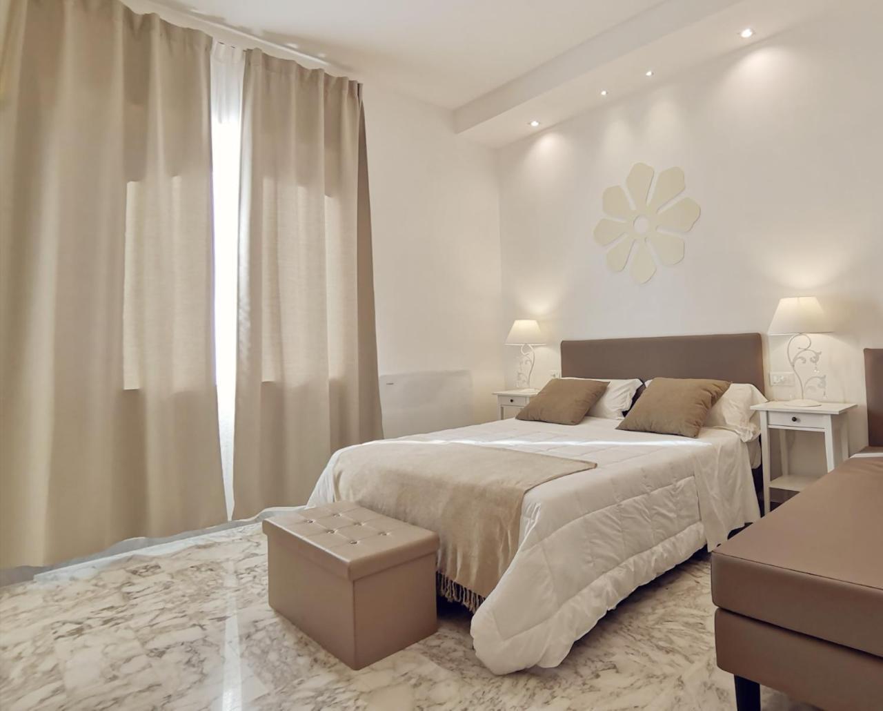 Flos Guest House Lucera Exterior photo