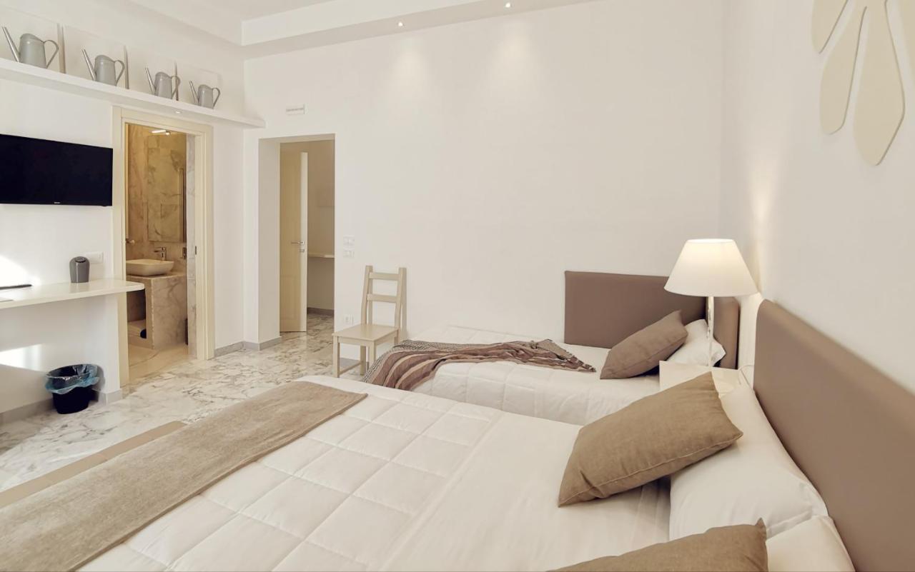 Flos Guest House Lucera Exterior photo