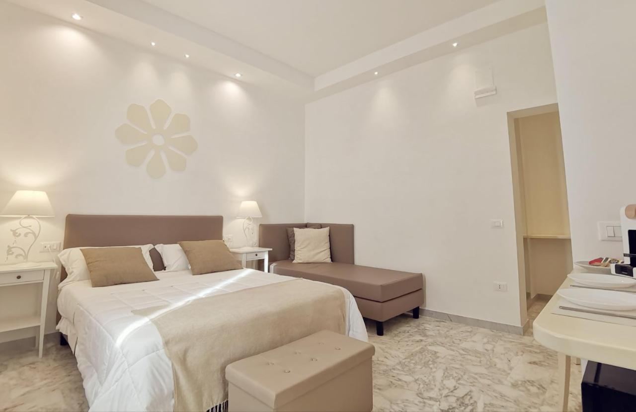 Flos Guest House Lucera Exterior photo