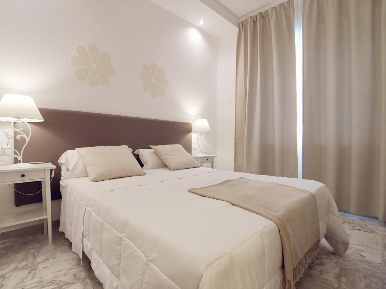 Flos Guest House Lucera Exterior photo